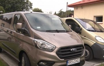 SOSW w Ropczycach ma nowy samochód dla podpiecznych